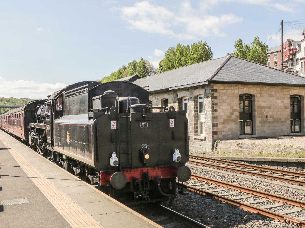 Вилла Repton Engine Shed Уитби Экстерьер фото